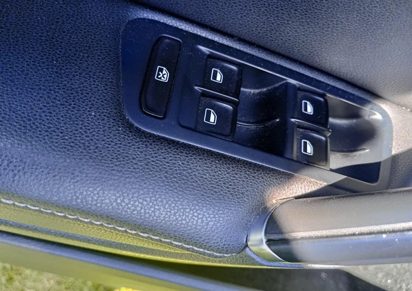 Volkswagen Golf cena 34900 przebieg: 202000, rok produkcji 2014 z Olszyna małe 352